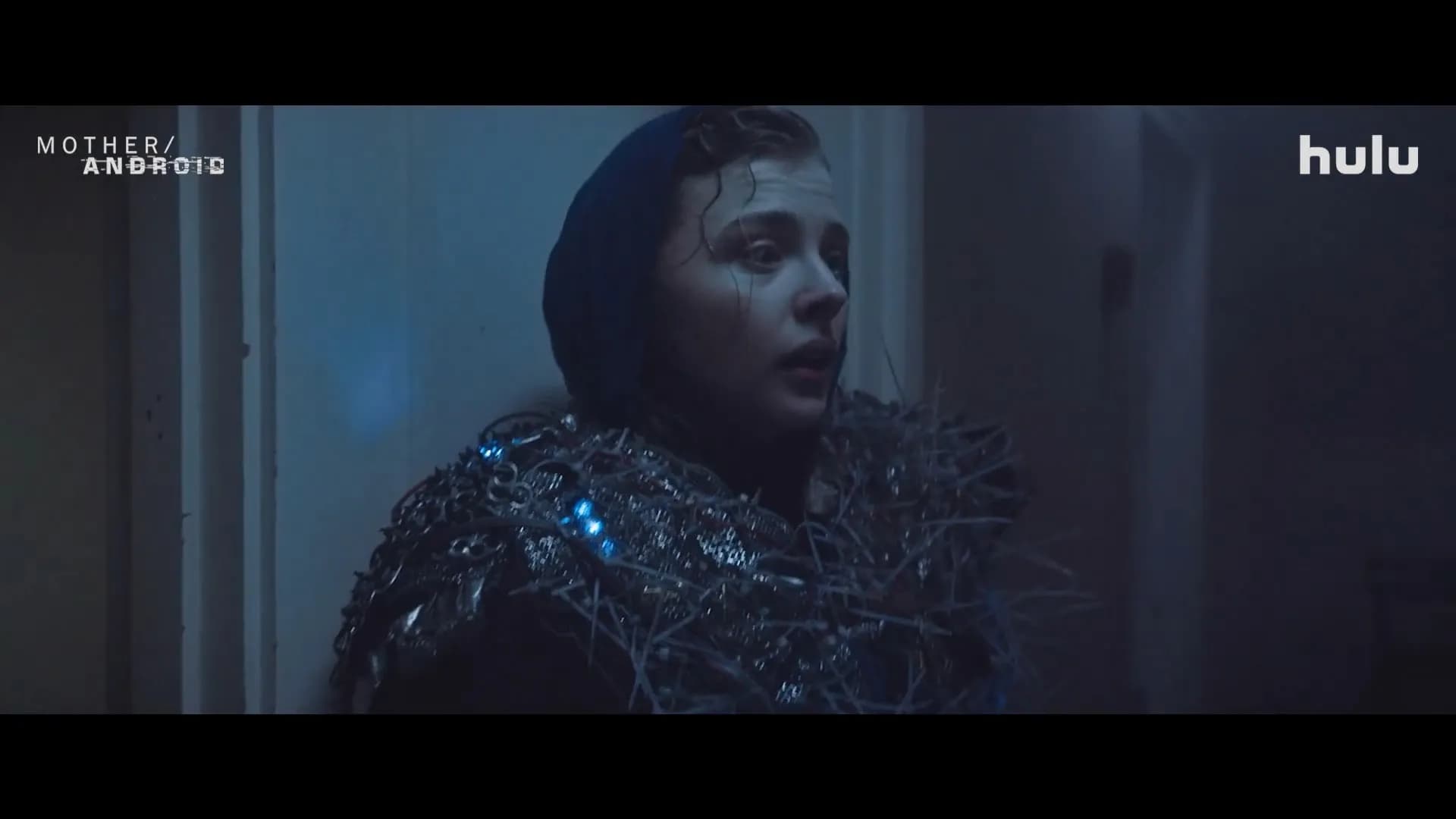 Mother/Android / Въстанието на Андроидите (2021)