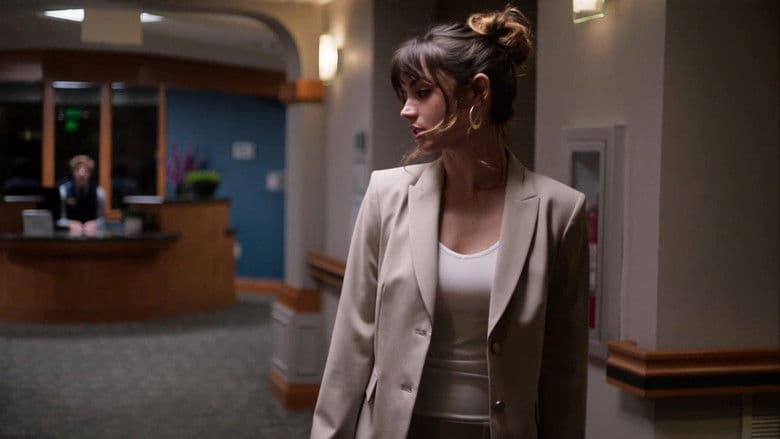 The Night Clerk / Нощният чиновник (2020) BG AUDIO