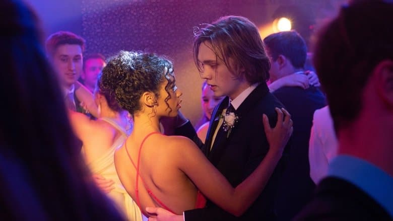 Words on Bathroom Walls / Един нов свят (2020)